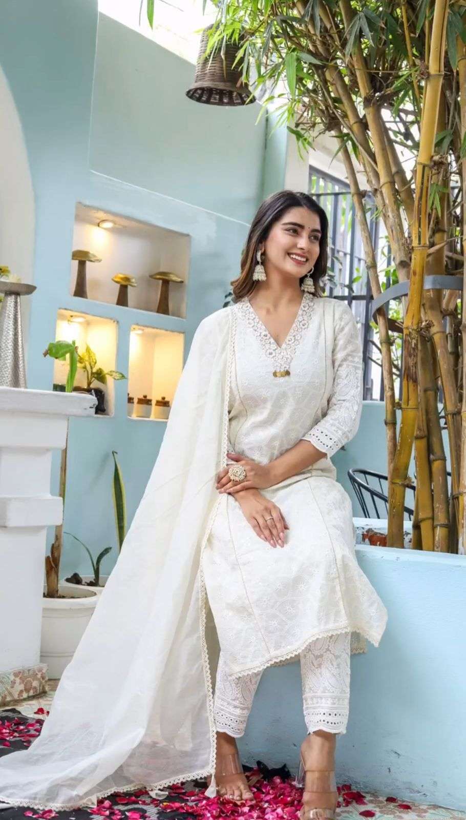 Chickankari Kurti Pant Set With Embroidered Lace And Chanderi Dupatta