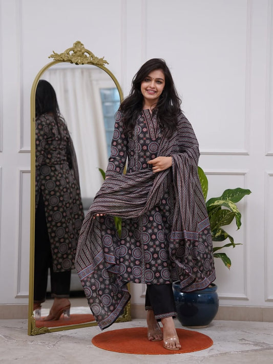 Jaipuri Ethnic Enigma Printed Suit Set
