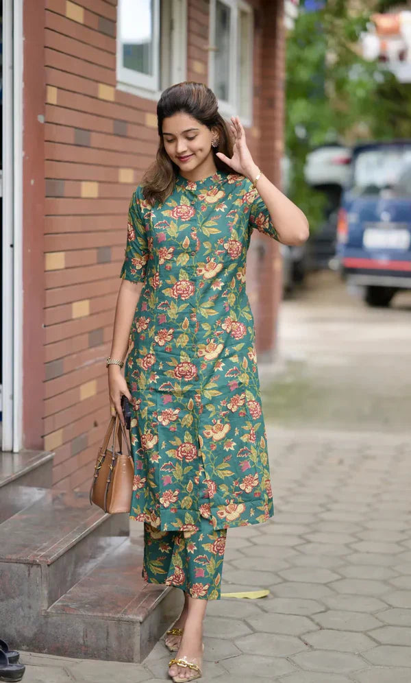 Elegant Green Floral Kurta Set For Women