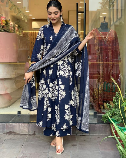 Women Cotton Blue Kurta Pant And Dupatta Set